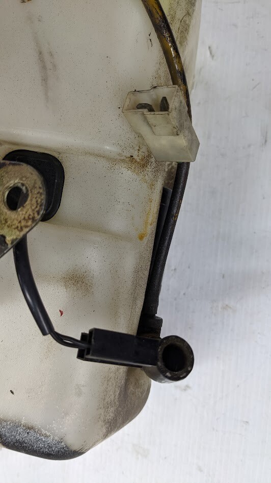 BENTLEY ROLLS ROYCE SILVER SPUR HEADLIGHT washer tank AND  PUMP UD70231