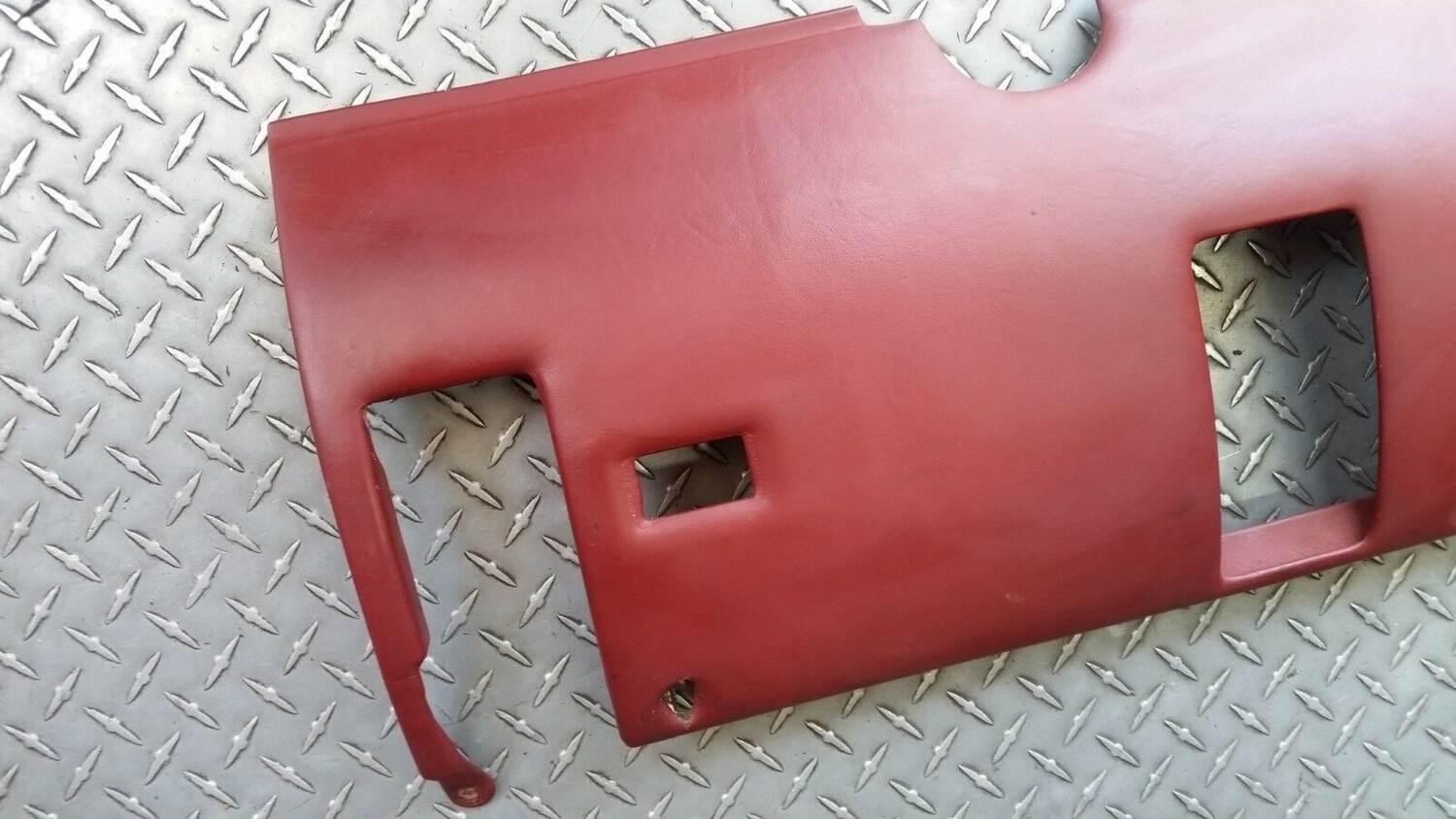 81  93 Rolls Royce Silver Spur Spirit under steering column cover BURGUNDY