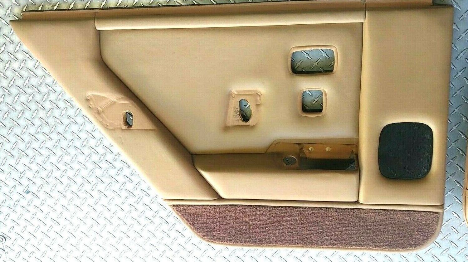 81 93 ROLLS ROYCE SILVER SPIRIT MULSANNE Swb DOOR PANEL LEATHER BUNDLE CAMEL