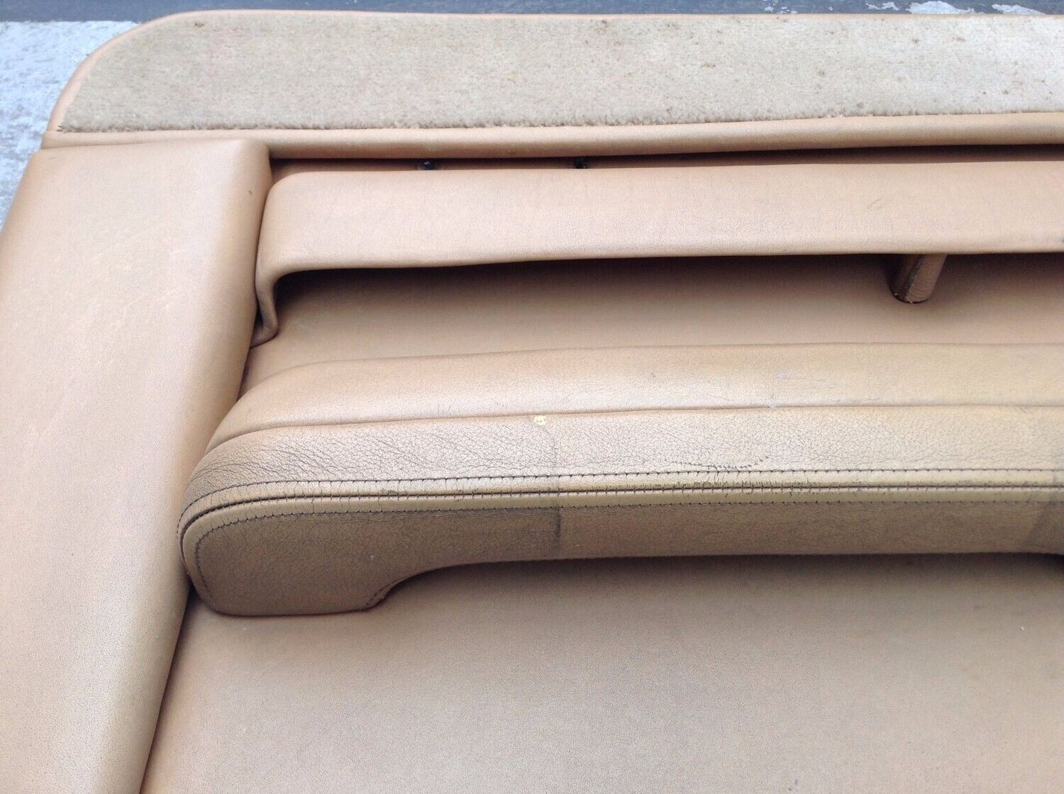 ROLLS-ROYCE 84 SILVER SPUR FRONT RIGHT PASSENGER SIDE DOOR PANEL CARD AND ARM REST