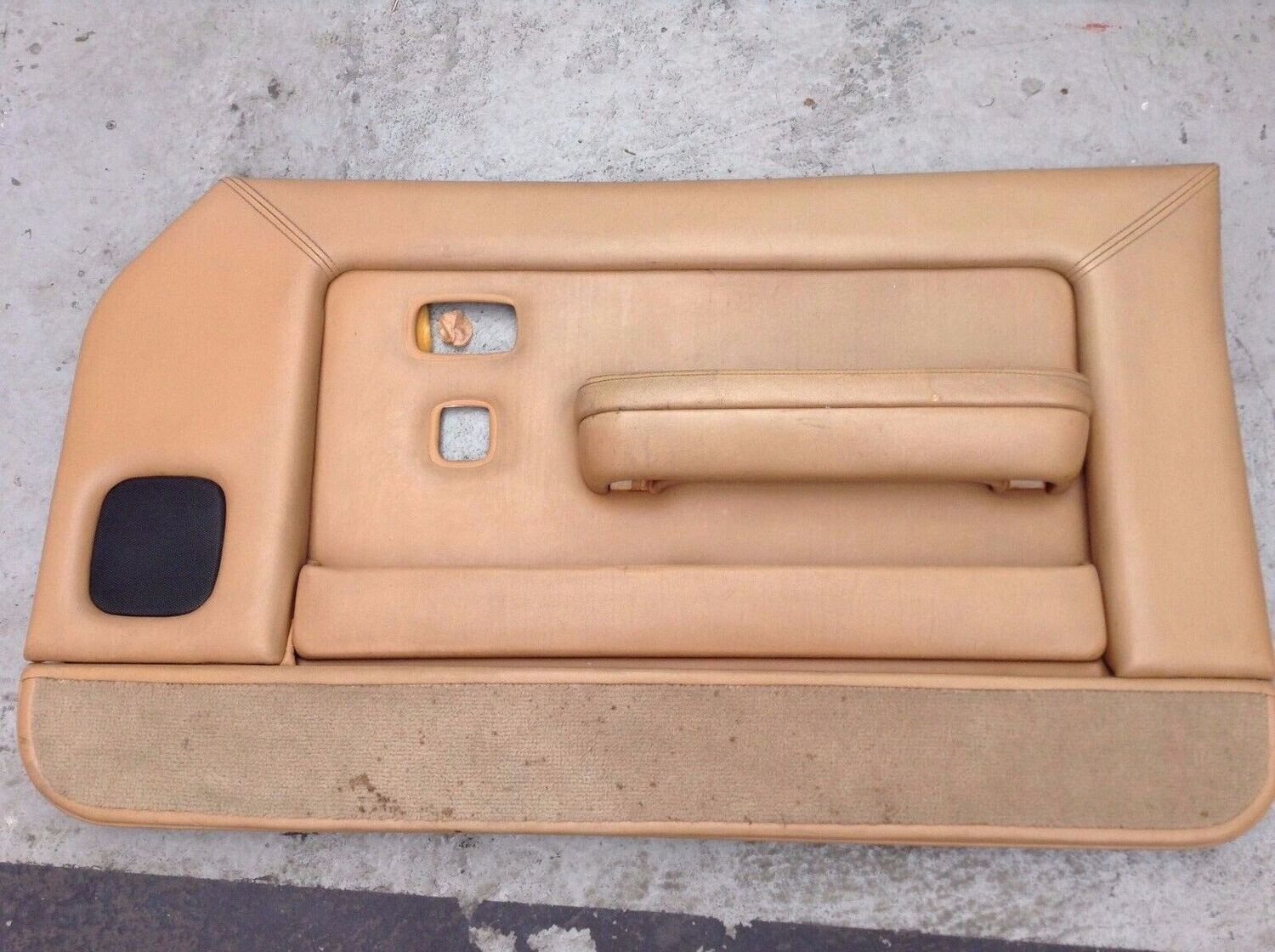 ROLLS-ROYCE 84 SILVER SPUR FRONT RIGHT PASSENGER SIDE DOOR PANEL CARD AND ARM REST