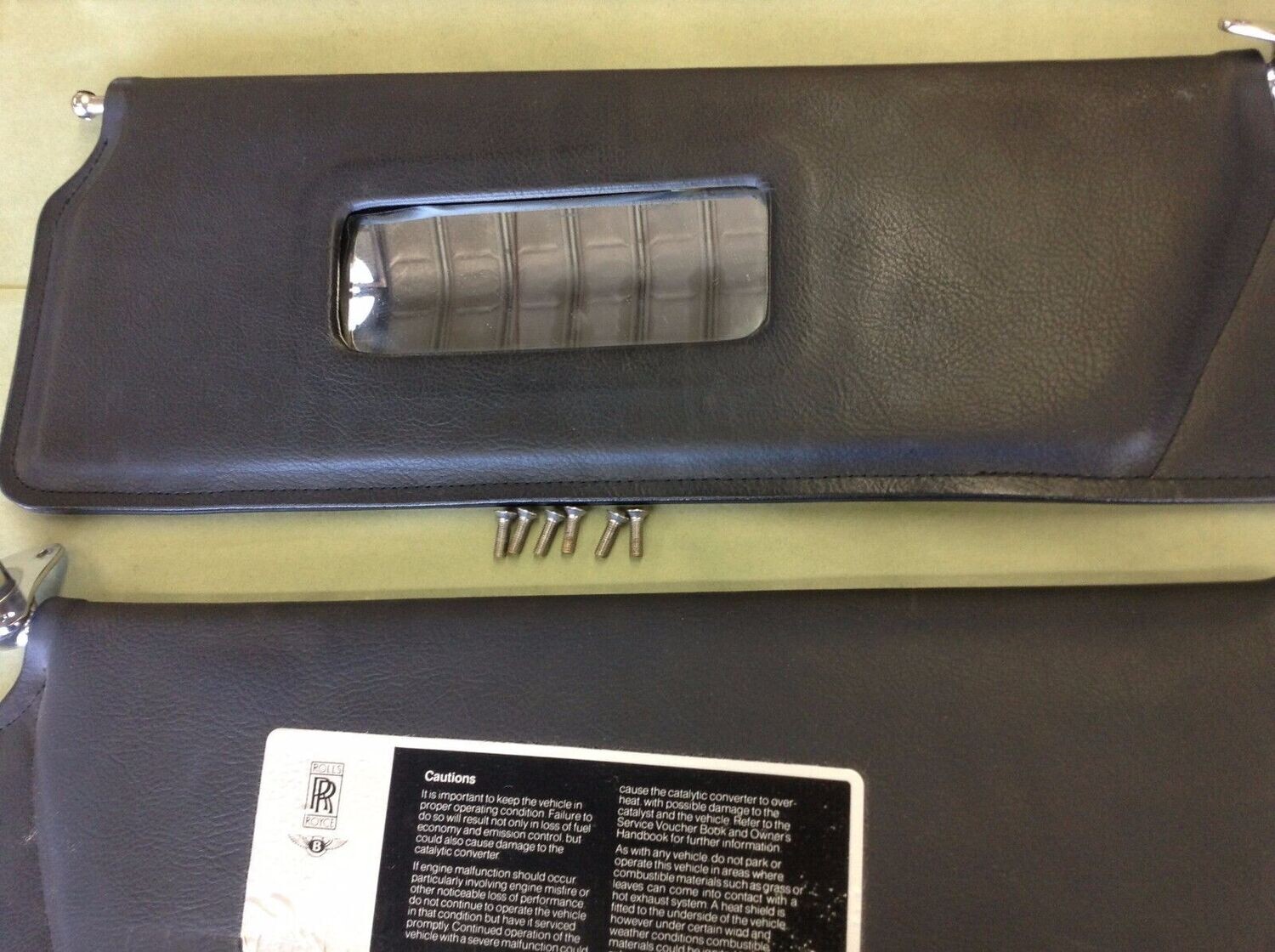 81- 99 ROLLS ROYCE SILVER SPUR SUN VISOR SET W/ MIRROR IN BLACK