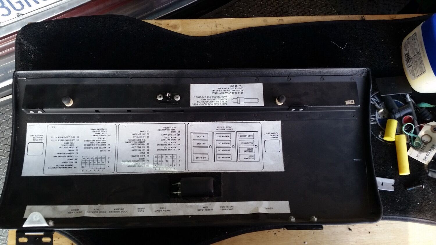 81 - 91 ROLLS ROYCE SILVER SPUR PASSENGER SIDE FUSE BOX PANEL black