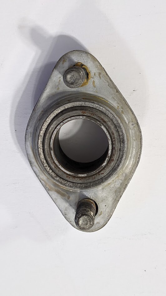FERRARI 308 PART, STEERING SHAFT LOWER BEARING AND FLANGE 103297