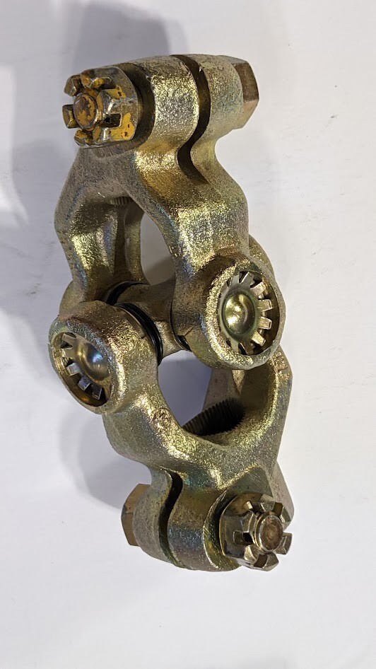 FERRARI 308 PART, STEERING SHAFT LOWER U JOINT CARDANICO 103343