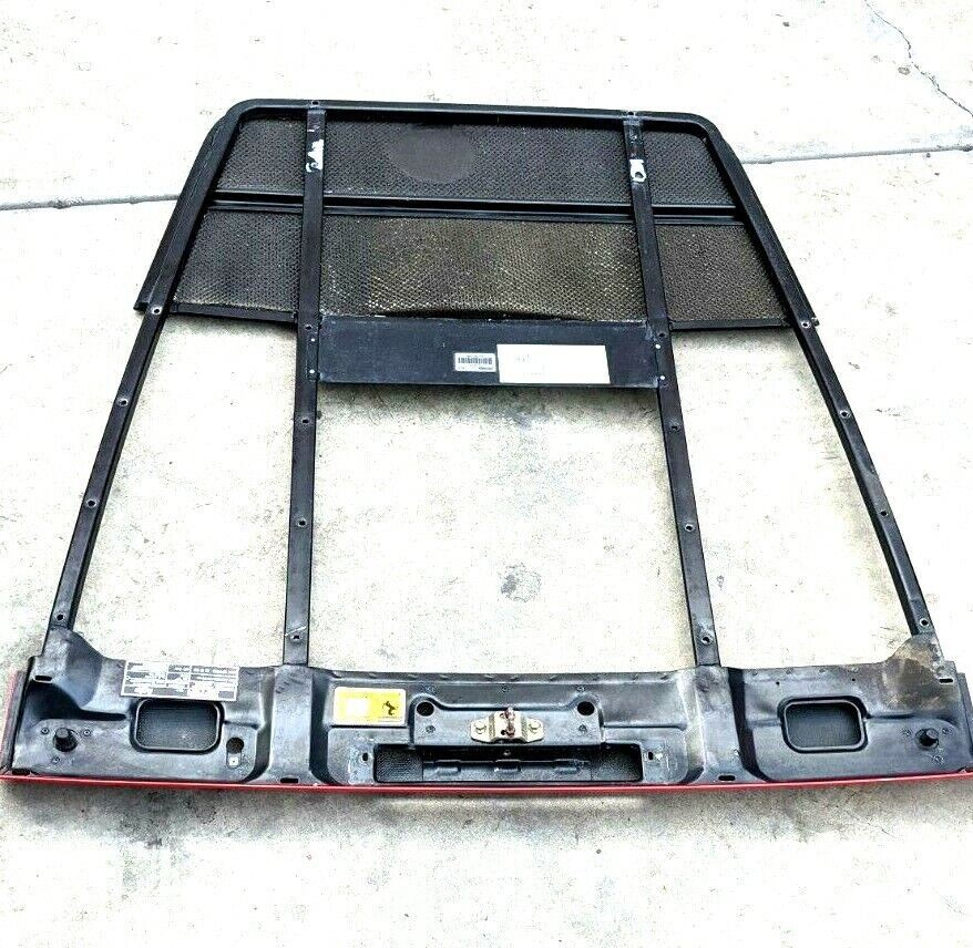 FERRARI 348 PARTS   ENGINE LID COVER good condition 62216500