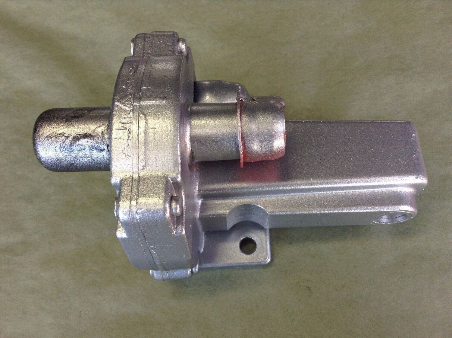 Rolls Royce Silver Spur, Spirit Bentley Mulsanne from 81 to 88 Air speed regulator