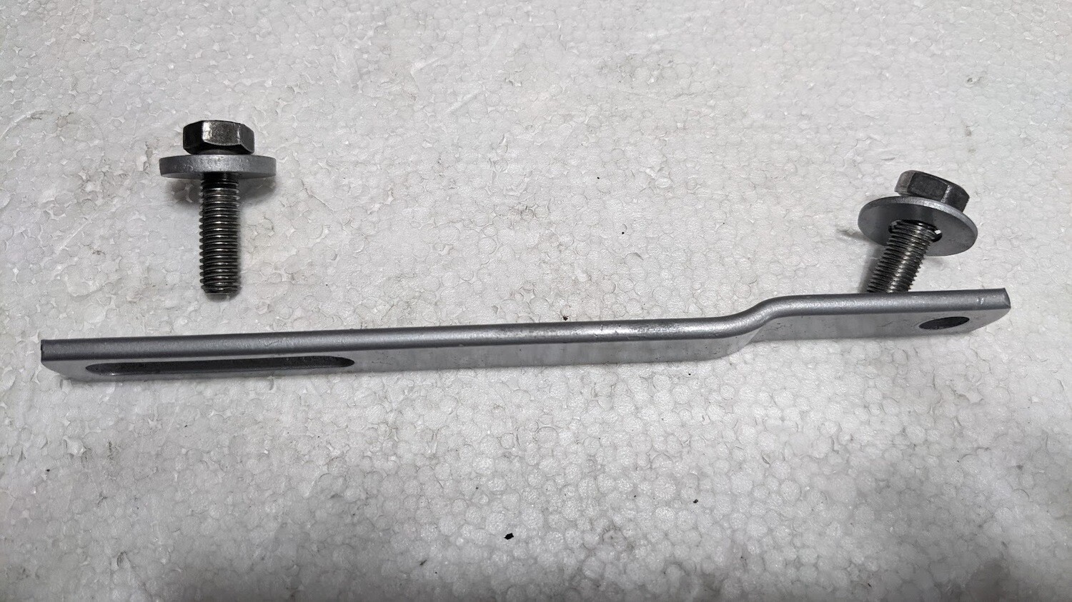 Rolls Royce Air Injection Smog Pump ADJUSTING BRACKET UE39235