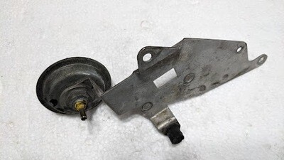 81 to 89 Rolls Silver Spirit Spur Corniche Fuel  enrichment valve UE44411