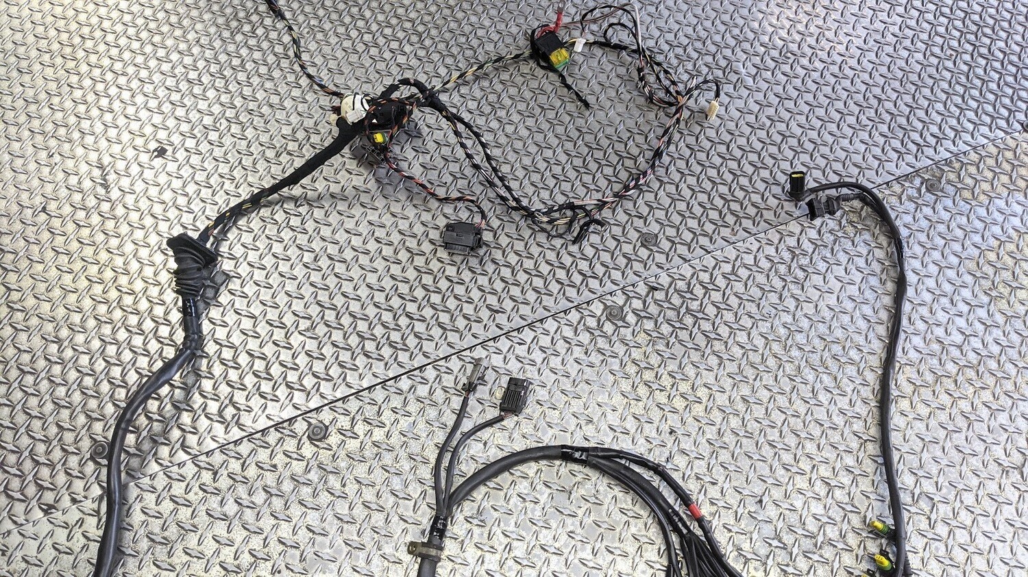 Ferrari Part TRANSMISSION CABLE COMPLETE 181343