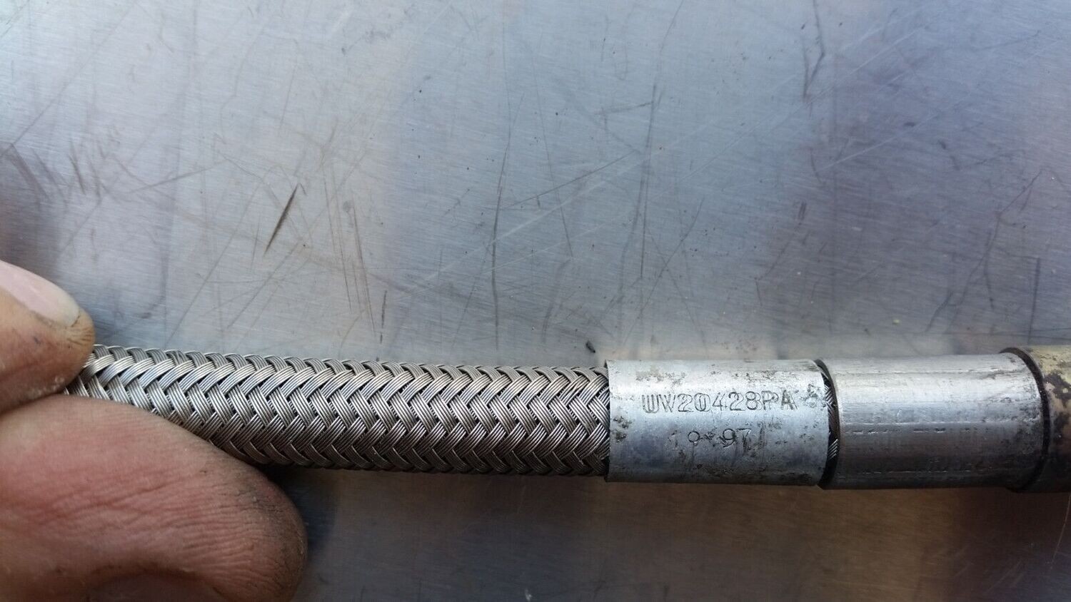 94 TO 99 ROLLS ROYCE SILVER SPUR BENTLEY TURBO FUEL HOSE UV20428PA USED