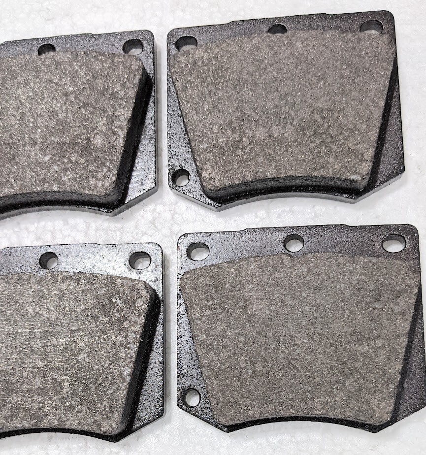 Rolls Royce Silver Spirit Corniche FRONT brake pads Pads CD6381 VIN 1001 to 20k