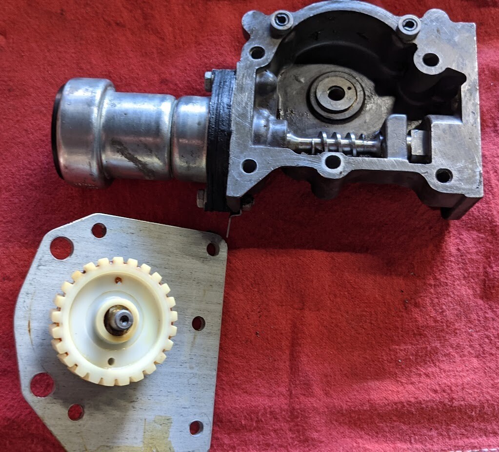 ROLLS ROYCE SILVER SPUR SPIRIT 81 to 88 window MOTOR gear sprocket UB38588