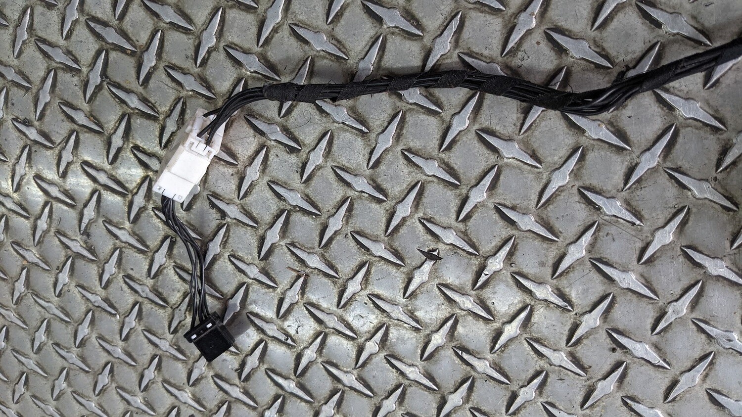 FERRARI 360 SPIDER PART, LEFT REAR TUNNEL 188898