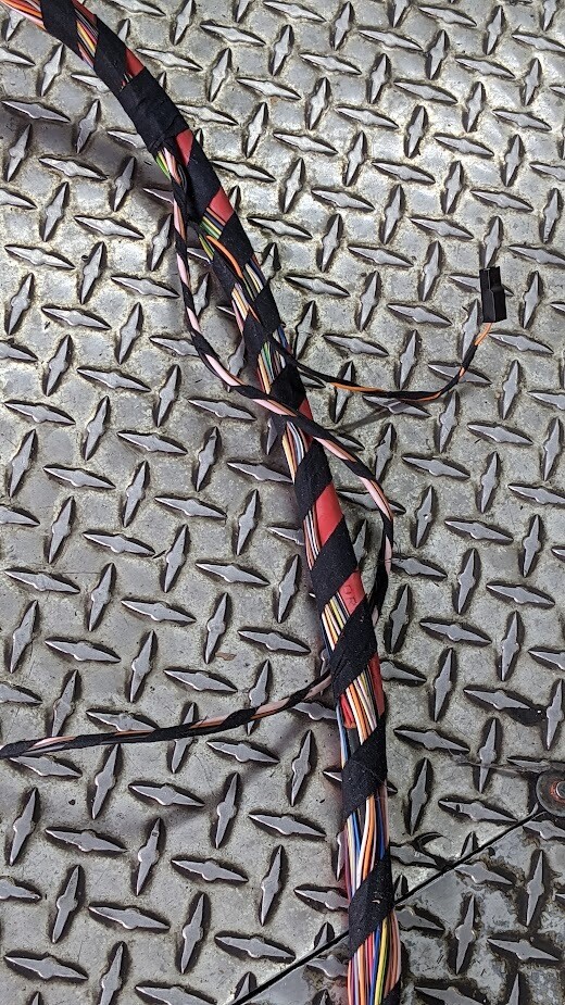 FERRARI 360 SPIDER PART, RIGHT SIDE TUNNEL CABLE 198555