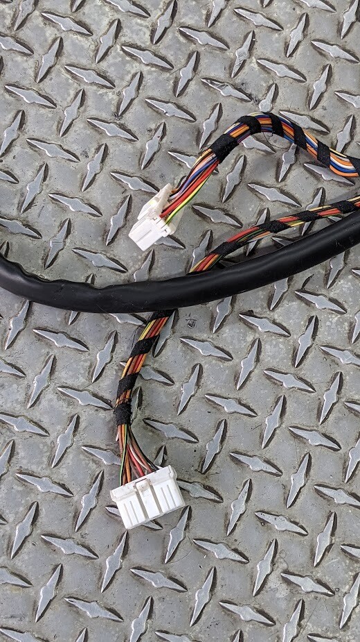 FERRARI 360 SPIDER PART, RIGHT SIDE TUNNEL CABLE 198555