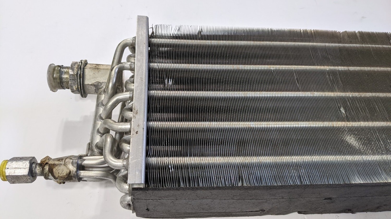 Rolls Royce Silver SPUR BENTLEY TURBO air conditioning EVAPORATOR UD74038