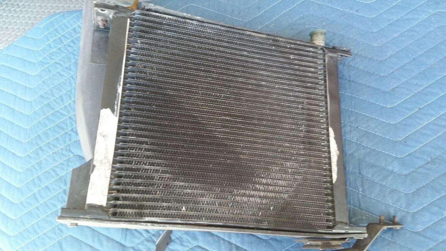 97 BENTLEY TURBO R intercooler UT10495 COOLING RADIATOR TESTED