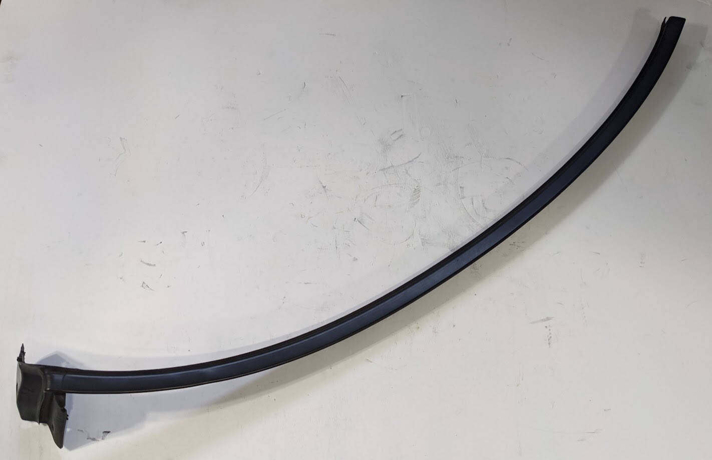 FERRARI 360 SPIDER PARTS LEFT DOOR GLASS WIPER SEAL INNER 65544700