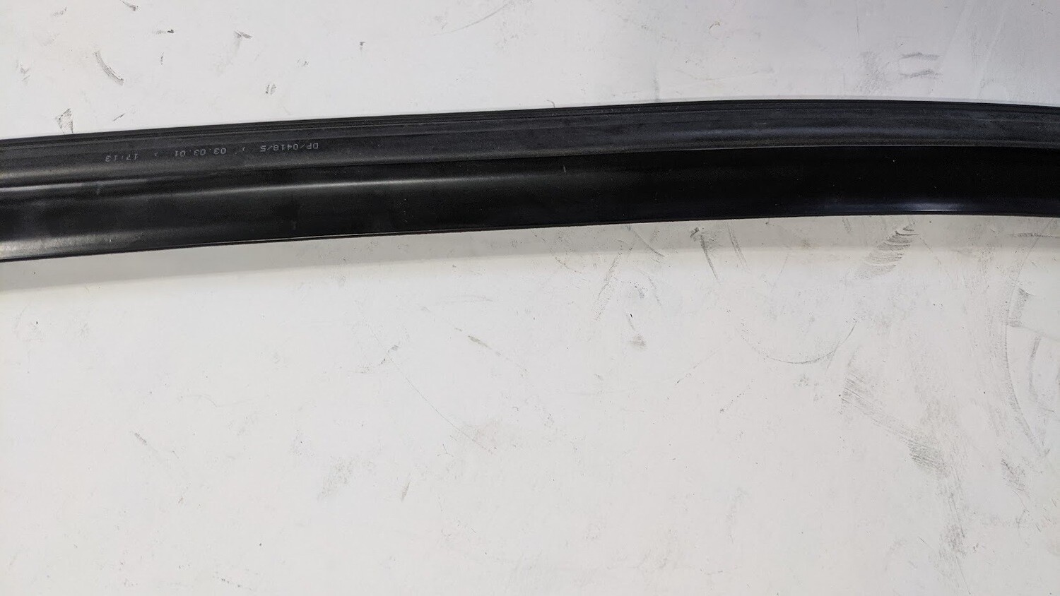 FERRARI 360 SPIDER PARTS RIGHT DOOR GLASS WIPER SEAL outer 65164400