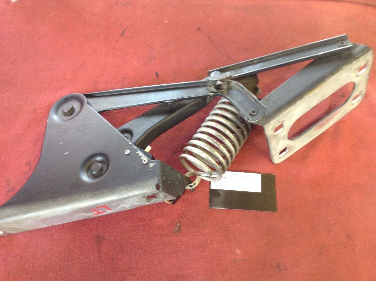 81 - 87 ROLLS ROYCE SILVER SPUR left HOOD HINGE up to vin 25000