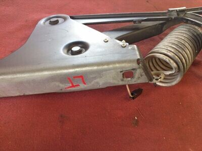 81 - 87 ROLLS ROYCE SILVER SPUR left HOOD HINGE up to vin 25000