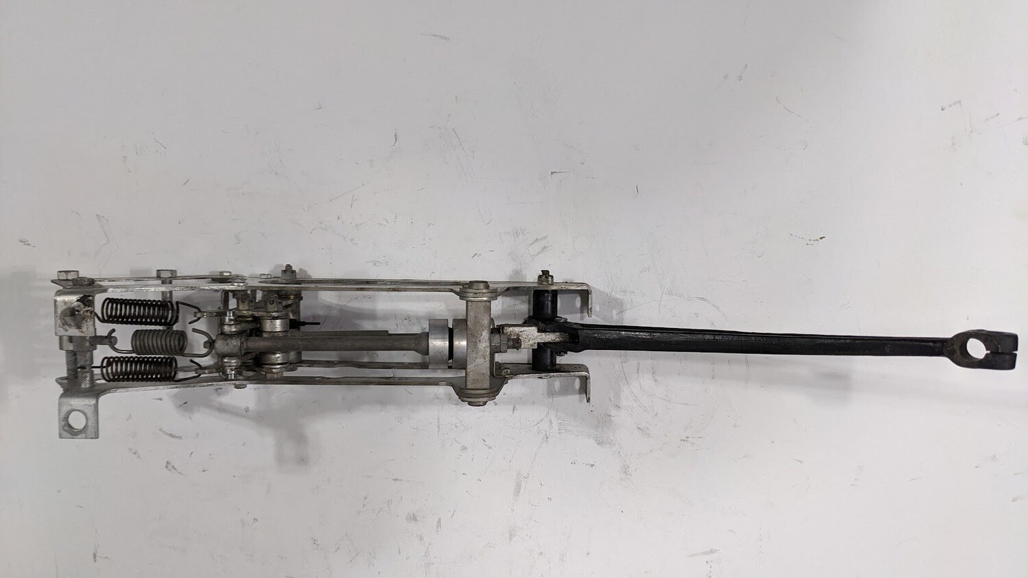 ROLLS ROYCE SILVER SHADOW CORNICHE foot brake pedal ASSEMBLY UR18426