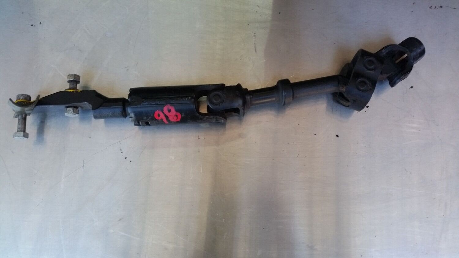 1998 ROLLS ROYCE SILVER SPUR steering COLUMN LOWER SHAFT U JOINT UR71398