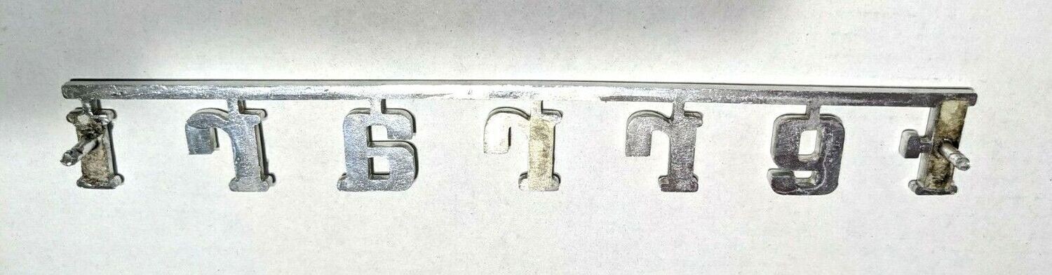 FERRARI 308 360 430 458 PARTS ENGINE LID COVER FERRARI EMBLEM MARK 61025000 GENUINE