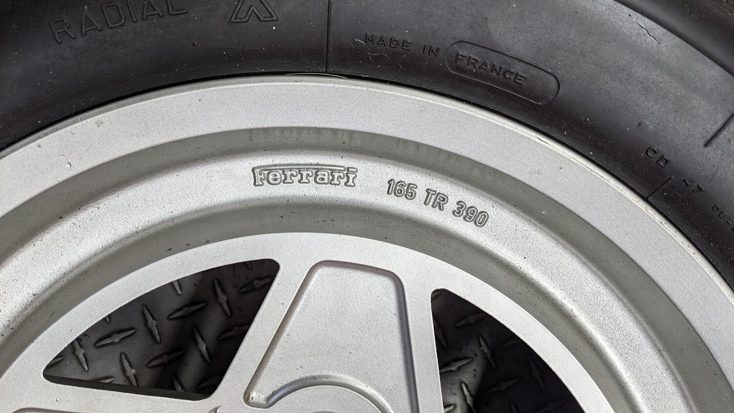 FERRARI 308 GTSi WHEEL RIM ALLOY 117132 TRX METRIC SPARE TIRE