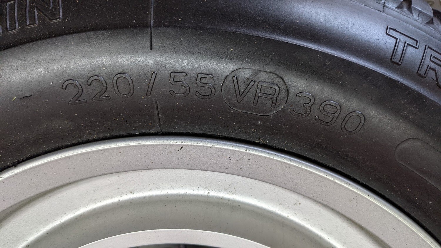 FERRARI 308 GTSi WHEEL RIM ALLOY 117132 TRX METRIC SPARE TIRE