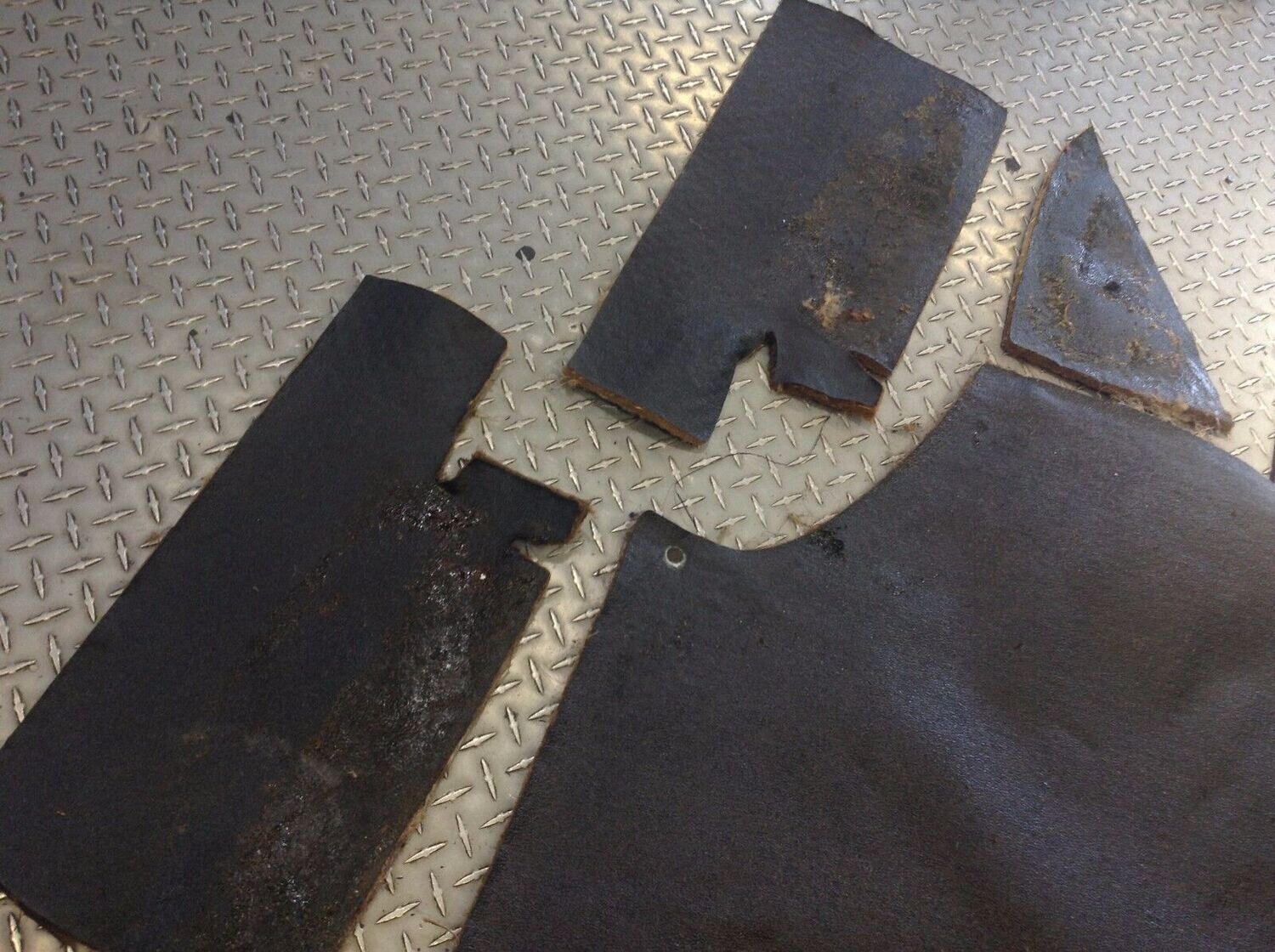 81 - 91 ROLLS ROYCE SILVER SPUR TRUNK SOUND PROOFING LINER