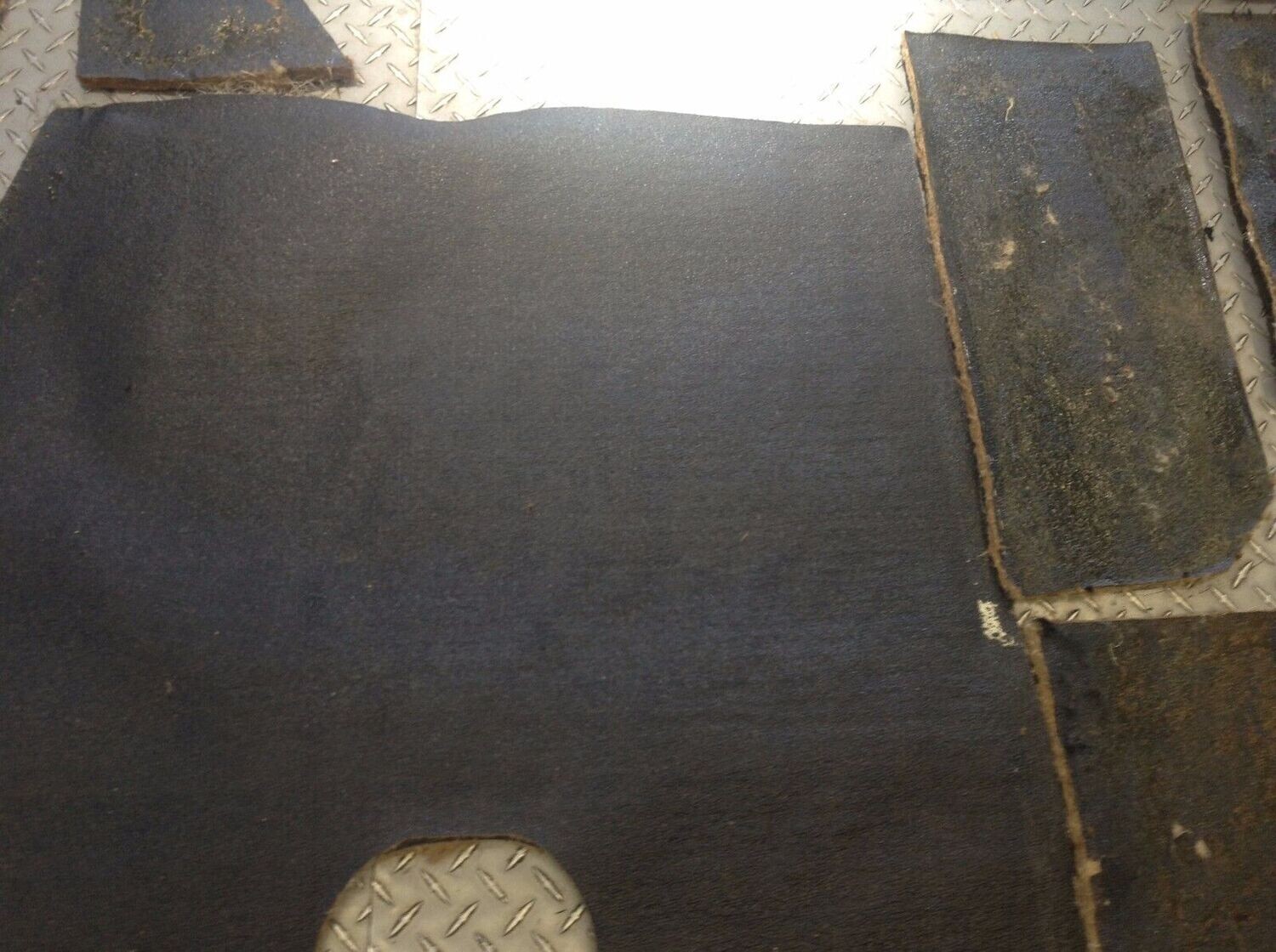 81 - 91 ROLLS ROYCE SILVER SPUR TRUNK SOUND PROOFING LINER