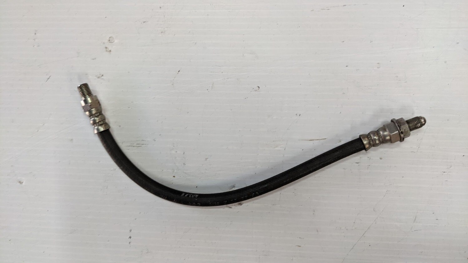 ROLLS ROYCE SILVER SHADOW FRONT BRAKE HOSE AT SUB FRAME LHD UR19939U
