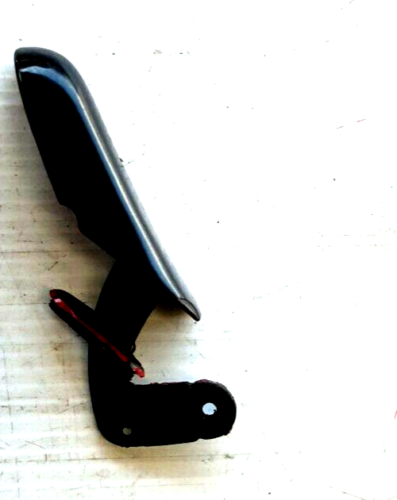 FERRARI 308 GTSi PART LEFT outer DOOR handle 60271103