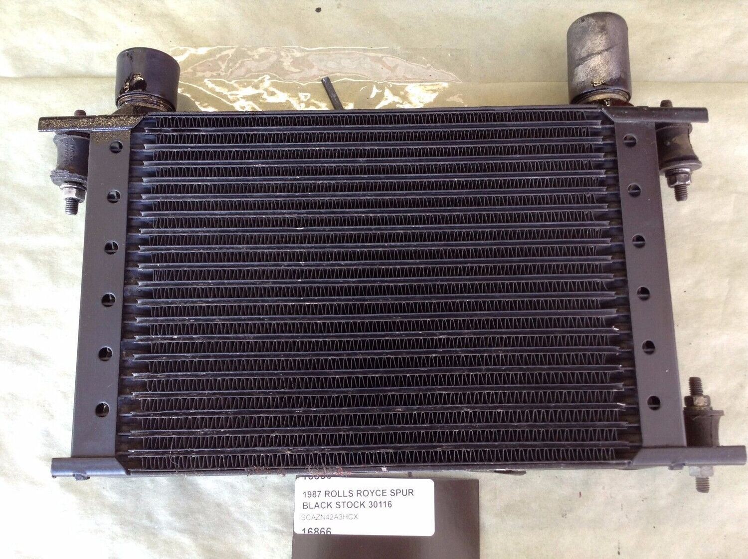 81 - 91 ROLLS ROYCE SILVER SPUR OIL ENGINE COOLER