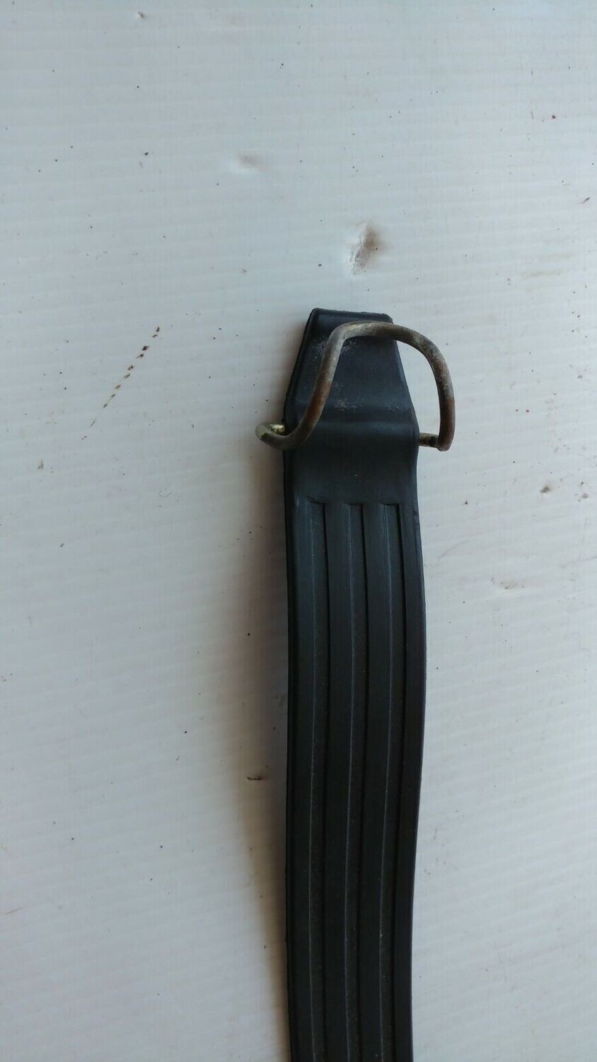 FERRARI 308 GTSi  FLOOR JACK HOLDING BRACKET AND STRAP -