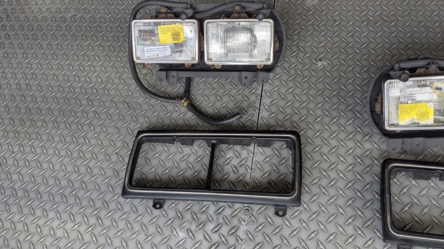 81 TO 98 Rolls Royce Silver Spur BENTLEY T FRONT LIGHT BUNDLE WITH FACE BAR