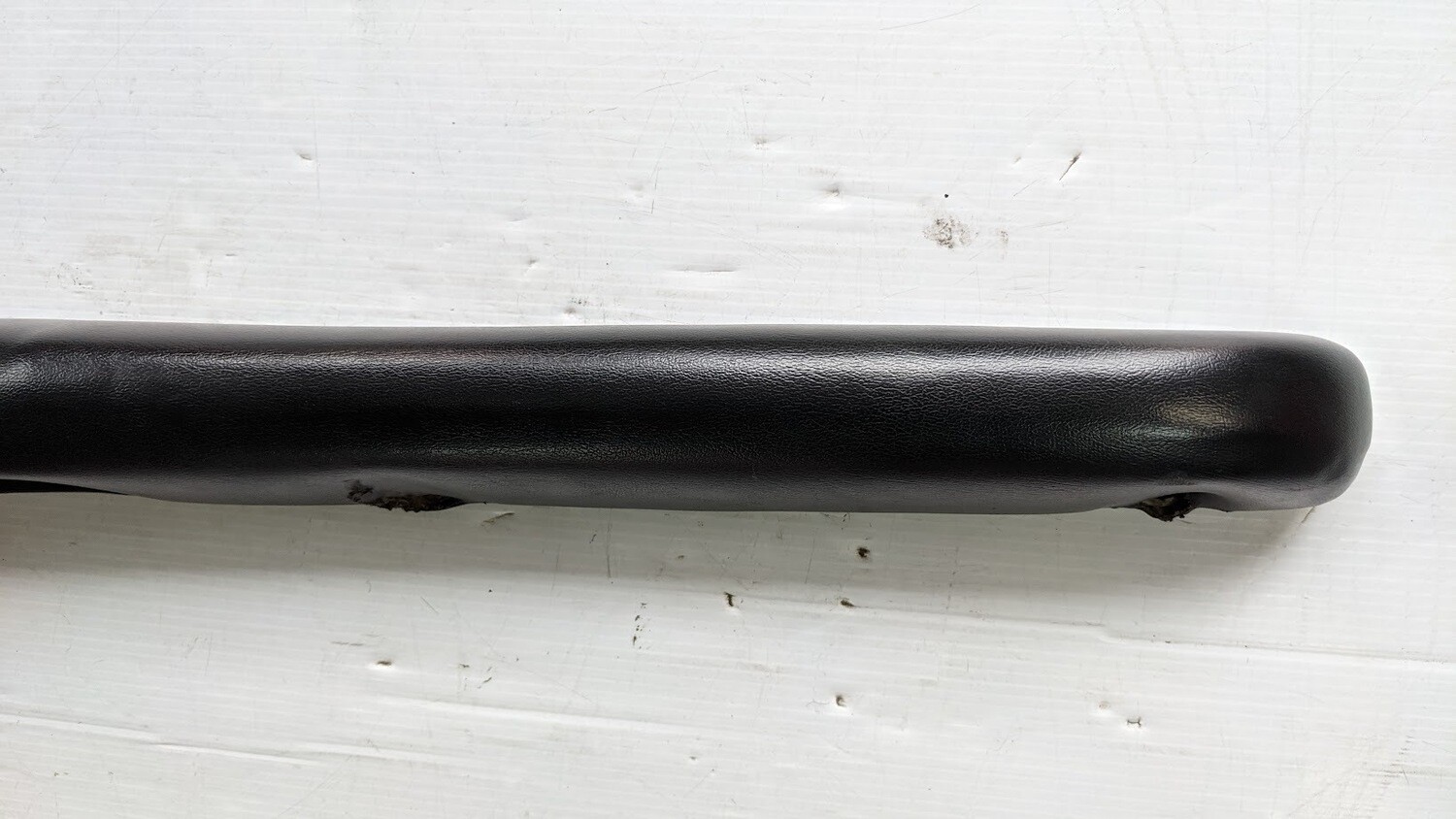 FERRARI 308 GTSi INTERIOR DOOR PANEL ARM REST RIGHT SIDE BLACK 60067502