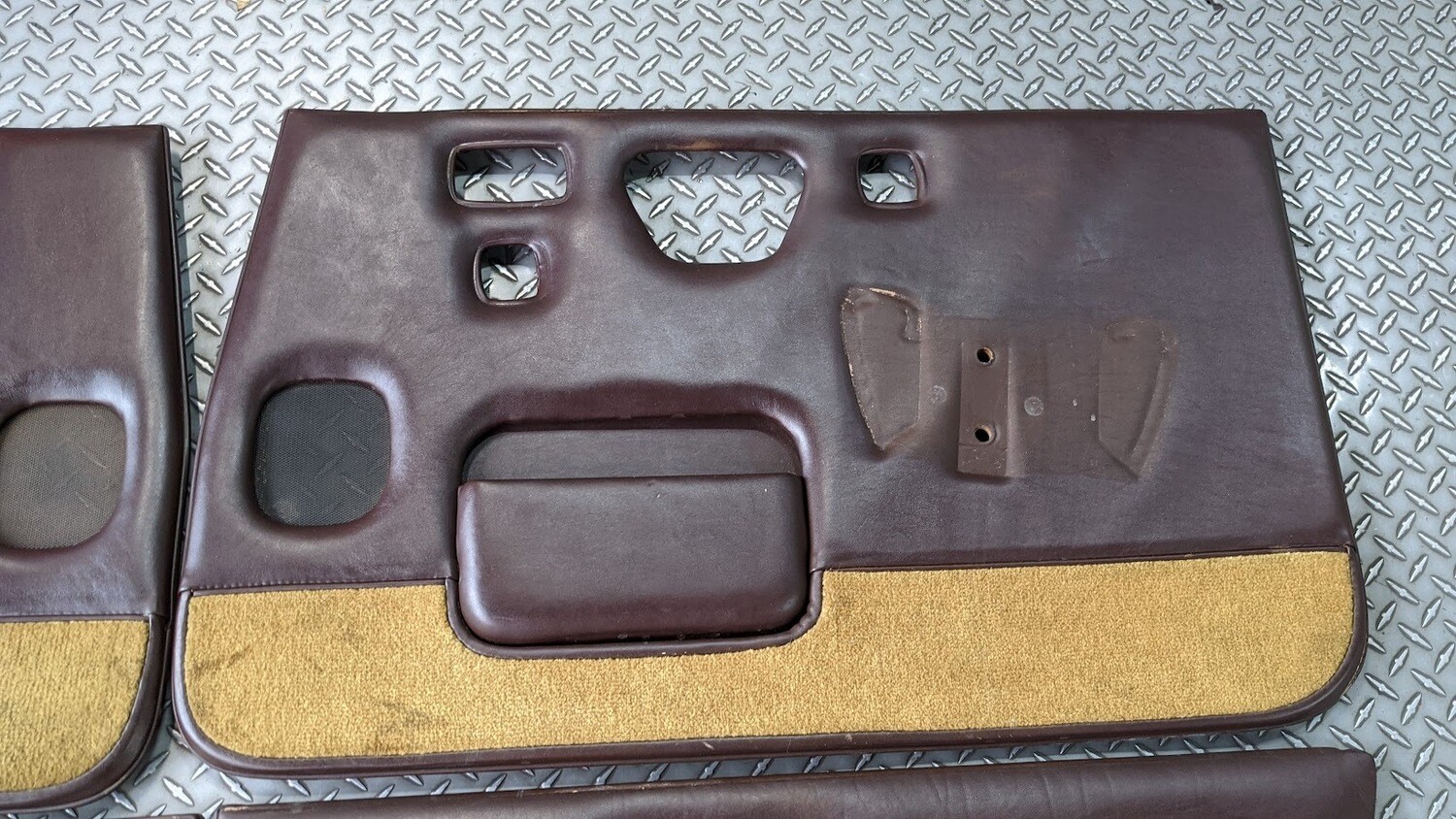 65 - 80 ROLLS ROYCE SILVER SHADOW DOOR PANEL   SET ON BROWN SWB