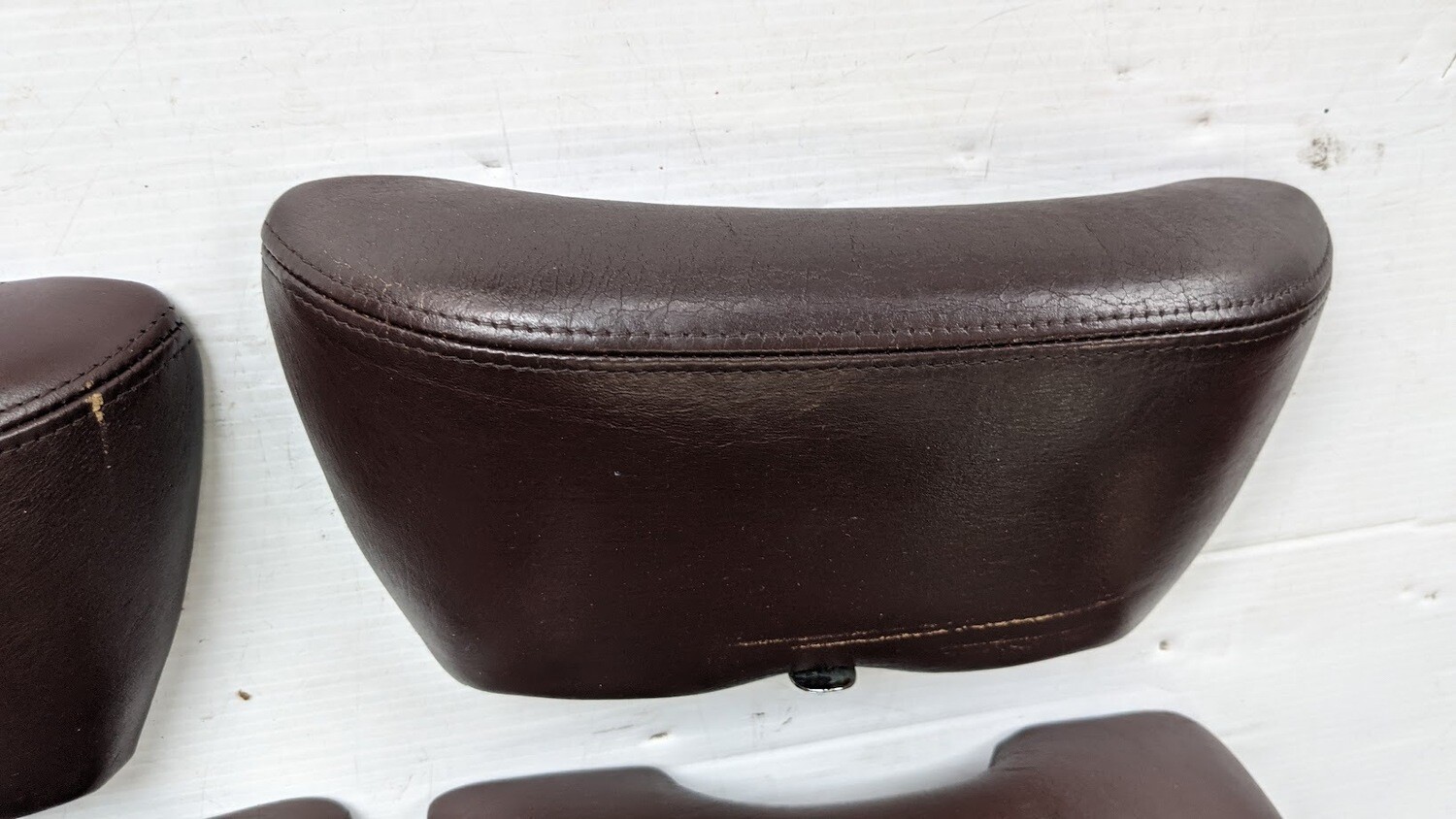 65 - 80 ROLLS ROYCE SILVER SHADOW DOOR ARM REST SET ON BROWN