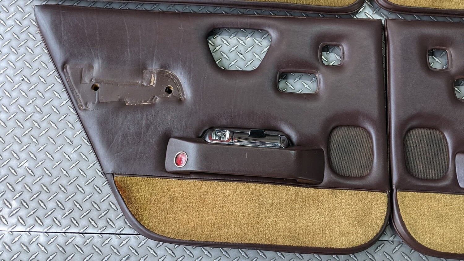65 - 80 ROLLS ROYCE SILVER SHADOW DOOR PANEL   SET ON BROWN SWB