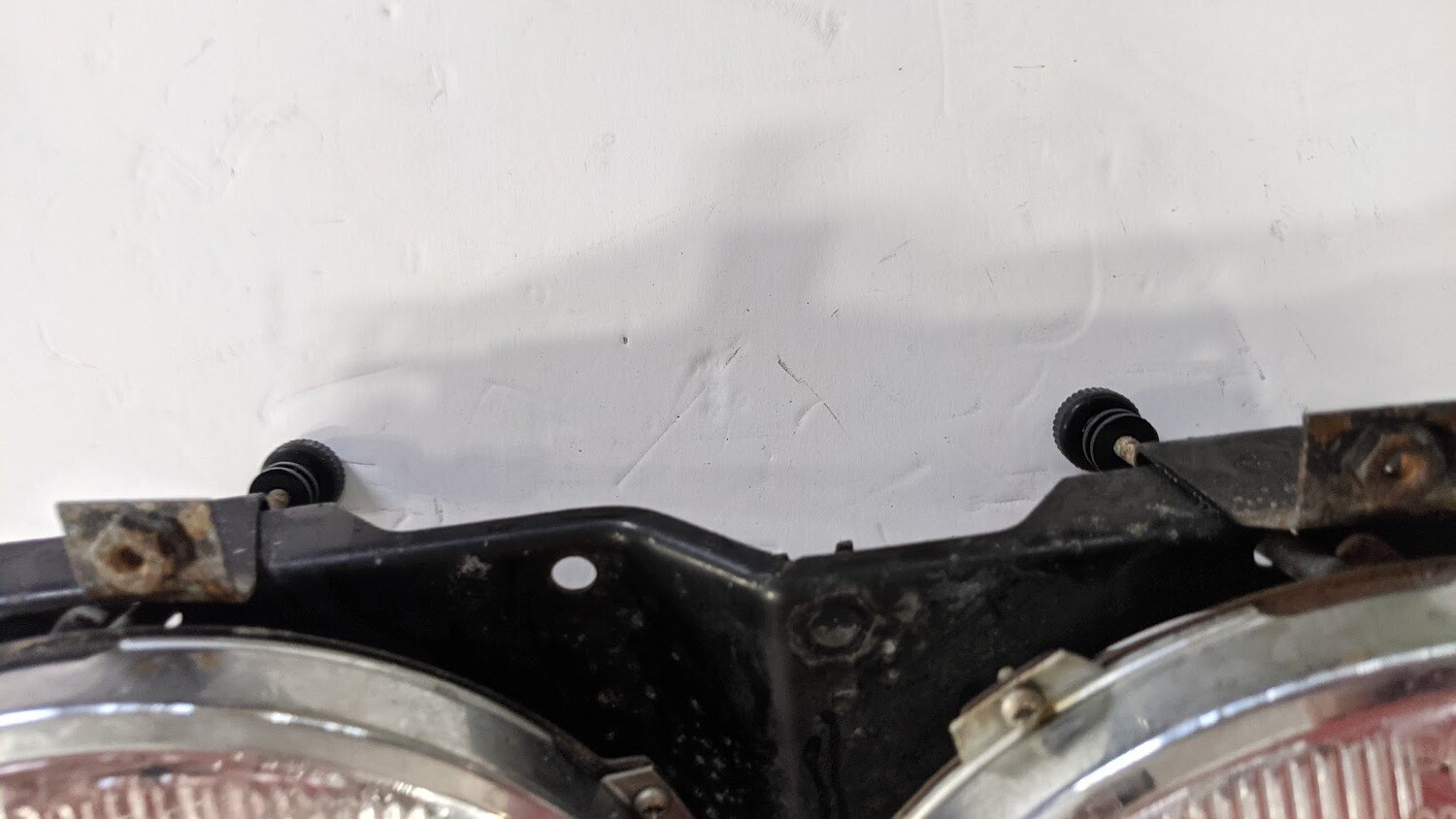 81 - 99 BENTLEY FRONT RIGHT SIDE HEAD LIGHT
 PRE-OWNED