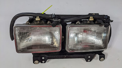 81 - 99 ROLLS-ROYCE SILVER SPUR FRONT RIGHT SIDE HEAD LIGHT
 PRE-OWNED WITH WASHERS