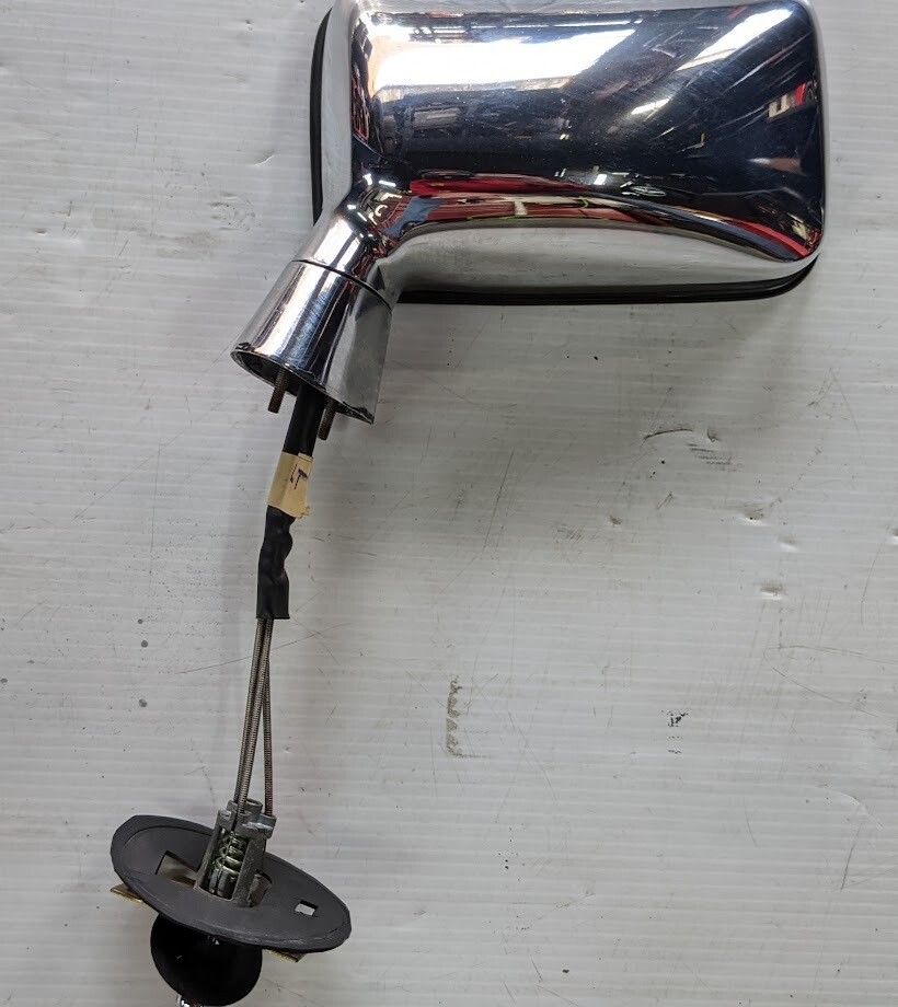 77- 80 ROLLS ROYCE SILVER SHADOW LEFT SIDE MIRROR WITH COMMAND UB33281