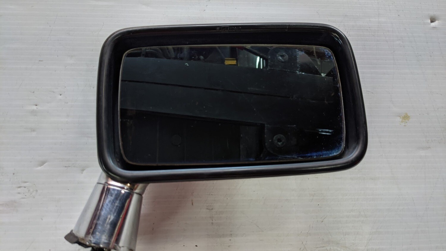 77- 80 ROLLS ROYCE SILVER SHADOW RIGHT SIDE MIRROR WITH COMMAND UB33280