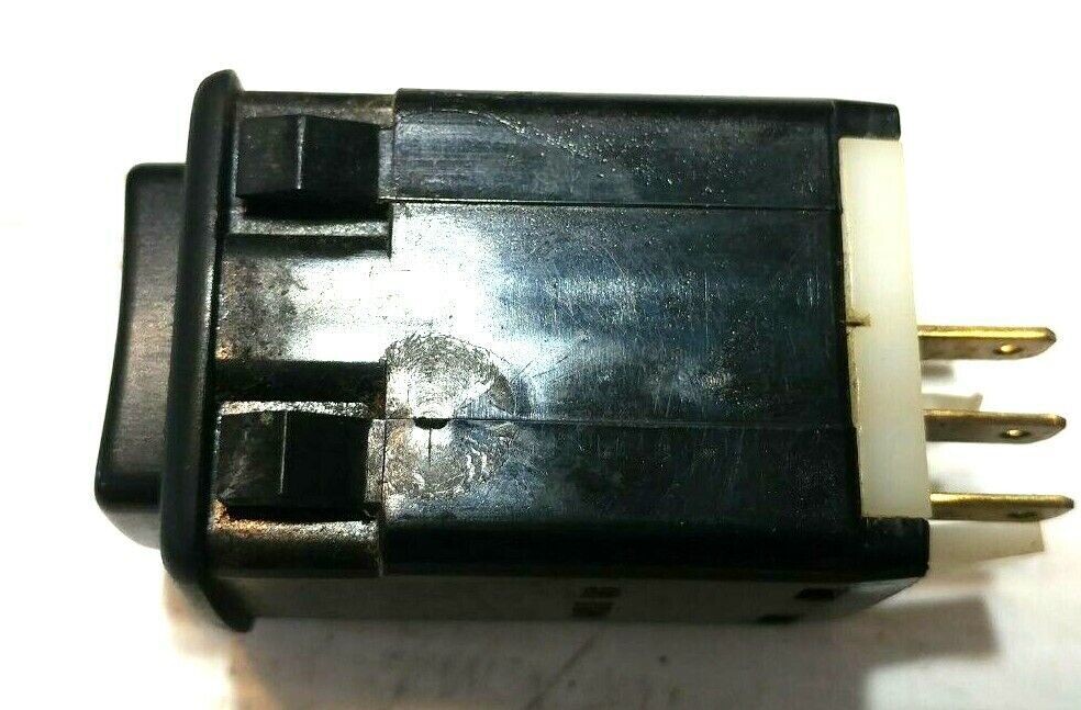 FERRARI 308 PARTS GTS CENTER CONSOLE REAR DEFROSTER SWITCH