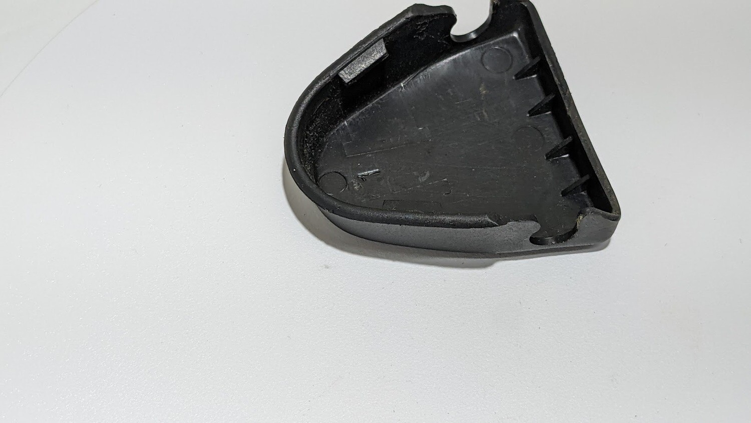 FERRARI 308 GTSi part RETRACTABLE SEAT BELT UPPER  BOLT COVER -