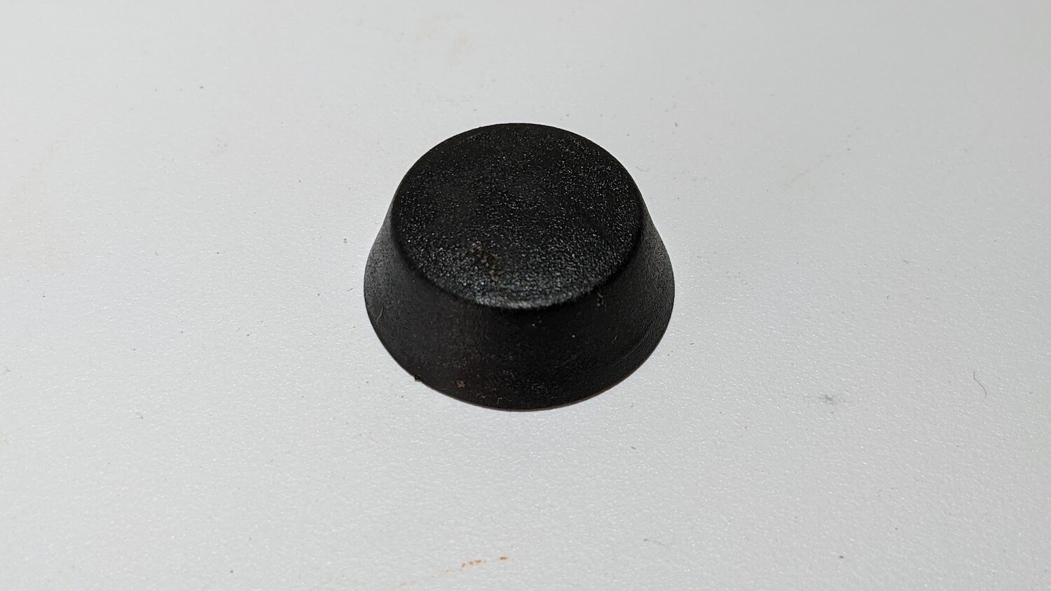 FERRARI 308 GTSi part RETRACTABLE SEAT BELT LOWER  BOLT COVER -