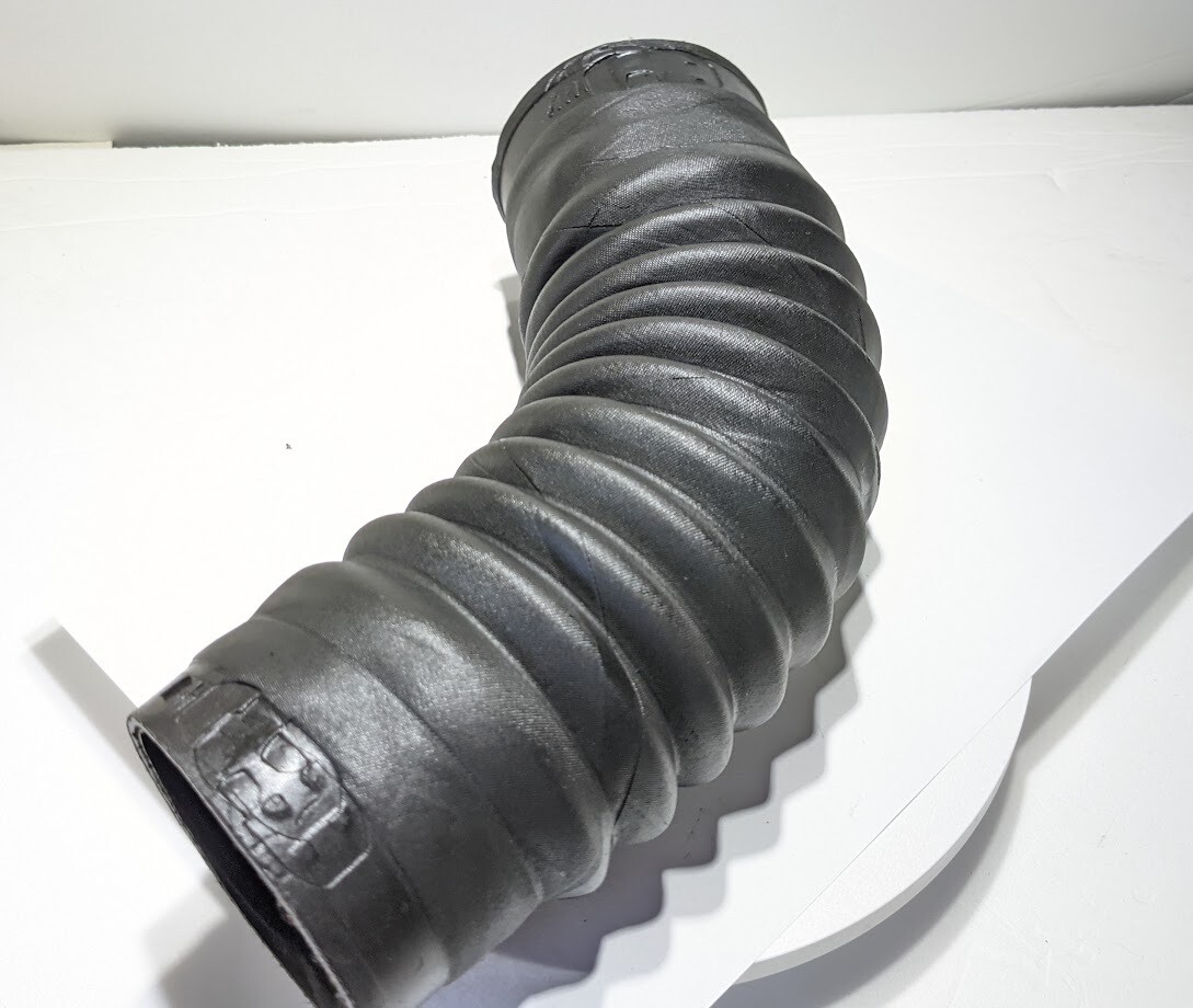 Ferrari 308 AIR HOSE PIPE FROM AIR FLOW METER TO THROTTLE BODY 118310